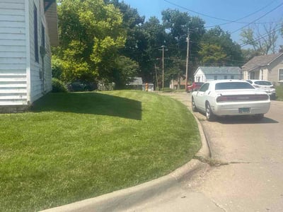 Lawn Care service in Alton, 62002