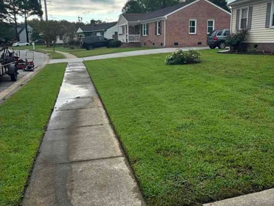 Lawn Care service in Hayes, 23072