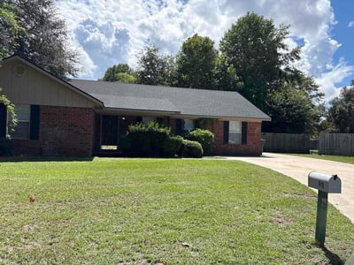 Lawn Care service in Brunswick, 31520