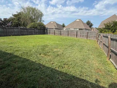 Lawn Care service in Olive Branch, 38654