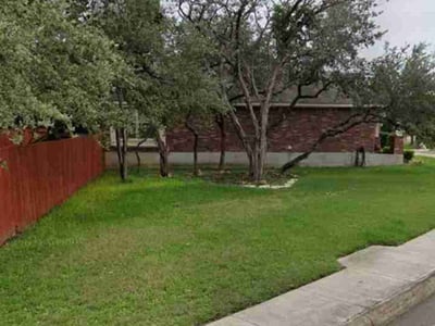 Lawn Care service in Stone Oak, 78258