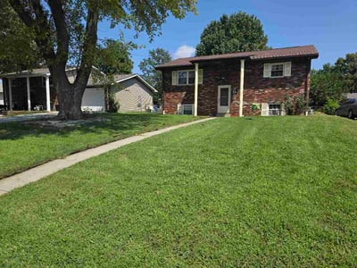 Lawn Care service in Granite City, 62040
