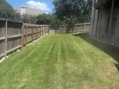 Lawn Care service in Helotes, 78023