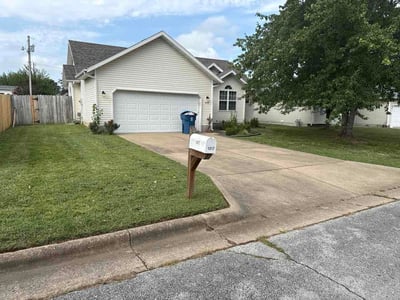 Lawn Care service in Nixa, 65714