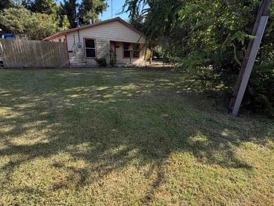 Lawn Care service in Baytown, 77520