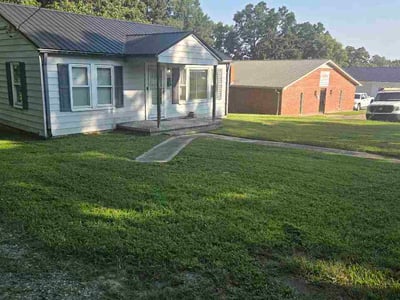 Lawn Care service in Thomasville, 27360