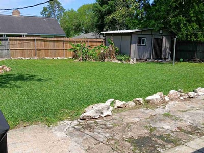 Lawn Care service in Montgomery, 77316