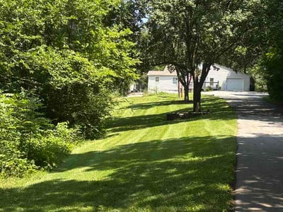 Lawn Care service in Leavenworth, 66048