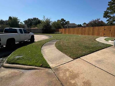 Lawn Care service in Lake Jackson, 77566