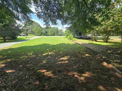 Lawn Care service in Supply, 28462