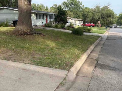 Lawn Care service in Topeka, 66612