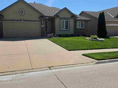 Lawn Care service in Bellevue, 68005