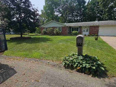 Lawn Care service in Goshen, 46526