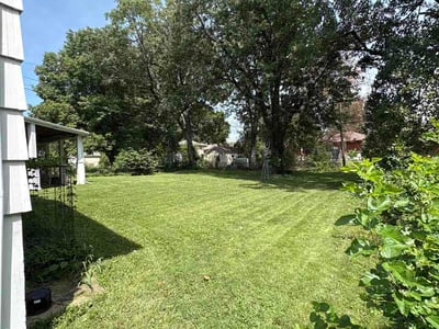Lawn Care service in Grain Valley, 64029