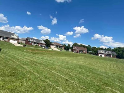 Lawn Care service in Mount Washington, 40047