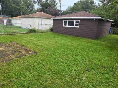 Lawn Care service in Wheaton, 60187