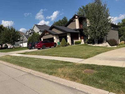 Lawn Care service in Clive, 50325