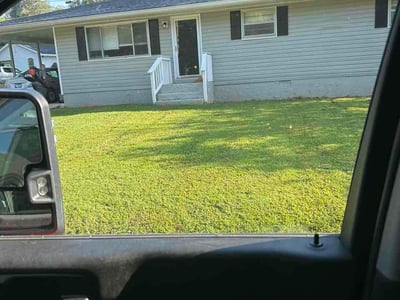 Lawn Care service in Marion, 37347