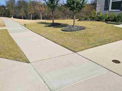 Lawn Care service in Roanoke, 76262