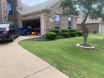 Lawn Care service in Glenn Heights, 75154