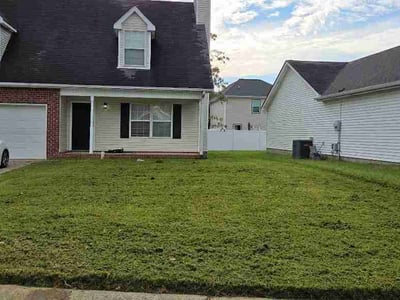 Lawn Care service in Burns, 37029