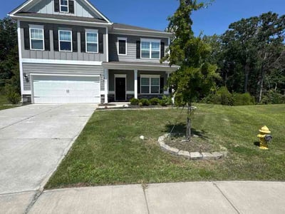 Lawn Care service in Mount Holly, 28120