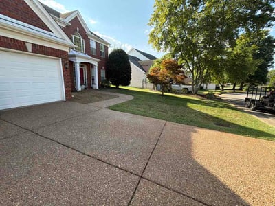 Lawn Care service in Brentwood, 37027