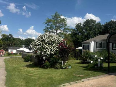 Lawn Care service in Tulsa, 74103