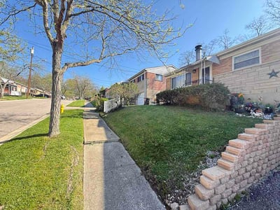Lawn Care service in Batavia, 45103