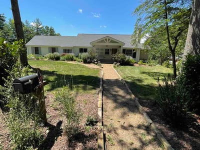 Lawn Care service in Weaverville, 28787