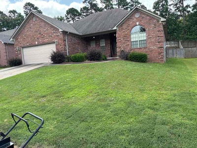 Lawn Care service in Maumelle, 72113