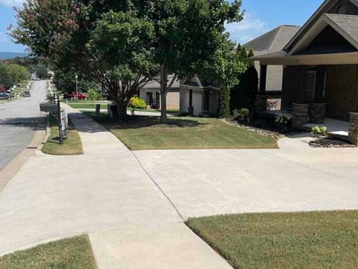 Lawn Care service in Owens Cross Roads, 35763