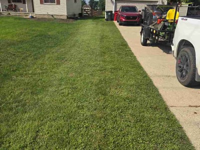 Lawn Care service in Ashville, 43103