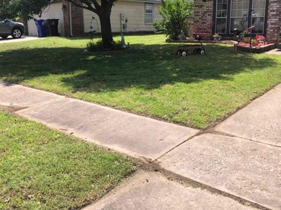 Lawn Care service in Oakhurst, 74107