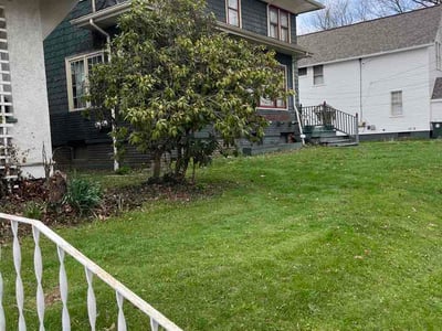 Lawn Care service in Canton, 44702