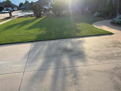 Lawn Care service in Mustang, 73064