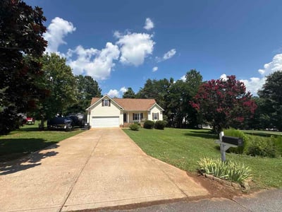 Lawn Care service in Ballantyne, 28277