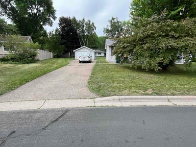 Lawn Care service in Eagan, 55123