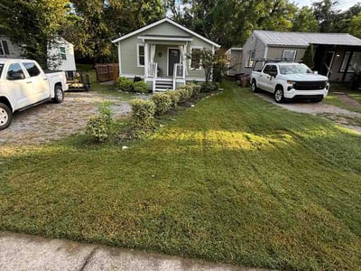 Lawn Care service in Bakersfield, 93301