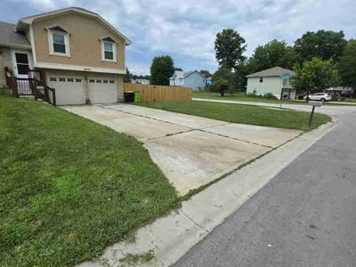 Lawn Care service in Belton, 64012