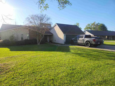 Lawn Care service in Sulphur, 70663