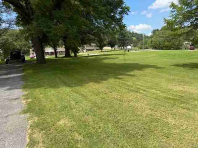 Lawn Care service in Bristol, 37620