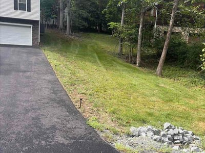 Lawn Care service in Bristol, 37620