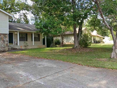 Lawn Care service in Atwater, 95301