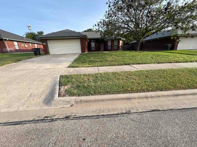 Lawn Care service in Killeen, 76541