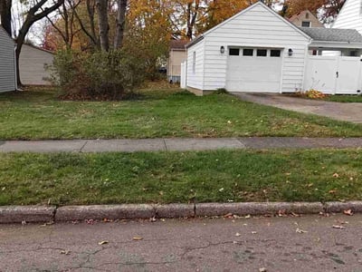 Leaf Removal service in Elkhart, 46516