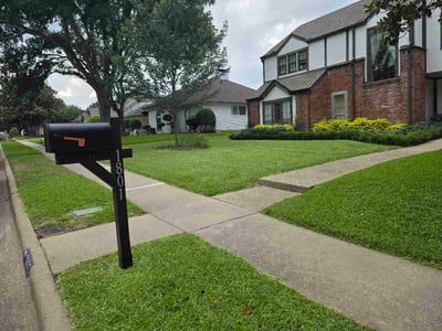 Lawn Care service in Lancaster, 75146