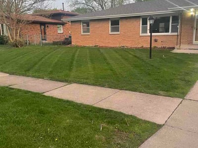 Lawn Care service in Batavia, 60510