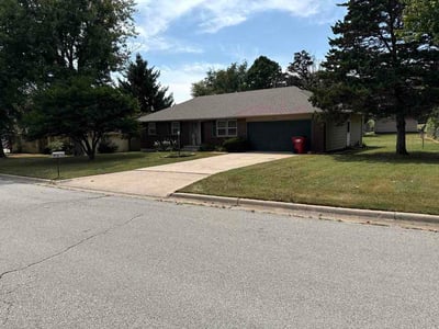 Lawn Care service in Marshfield, 65706