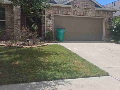 Lawn Care service in Irvine, 92606
